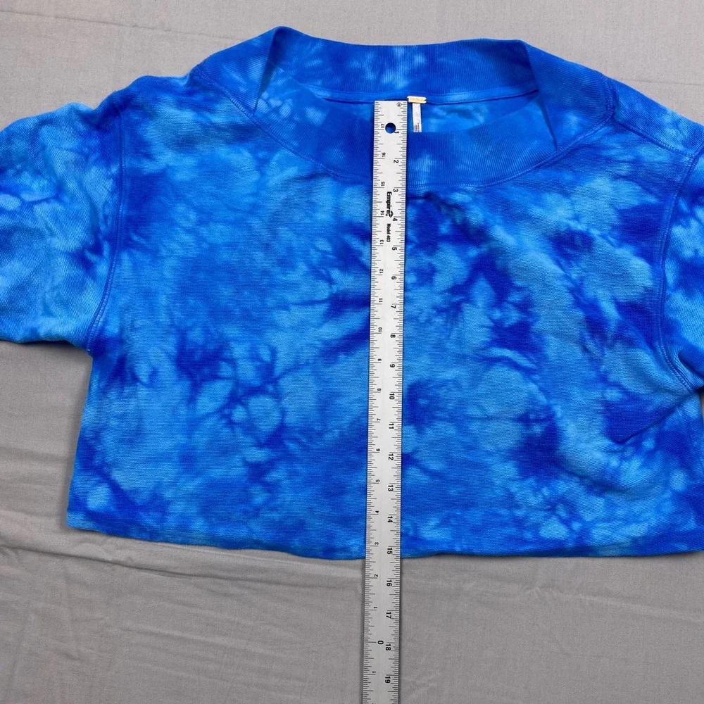 Free People Kelly Tie Dye Crop Sweatshirt Womens Blue Oversized Fleece Pullover